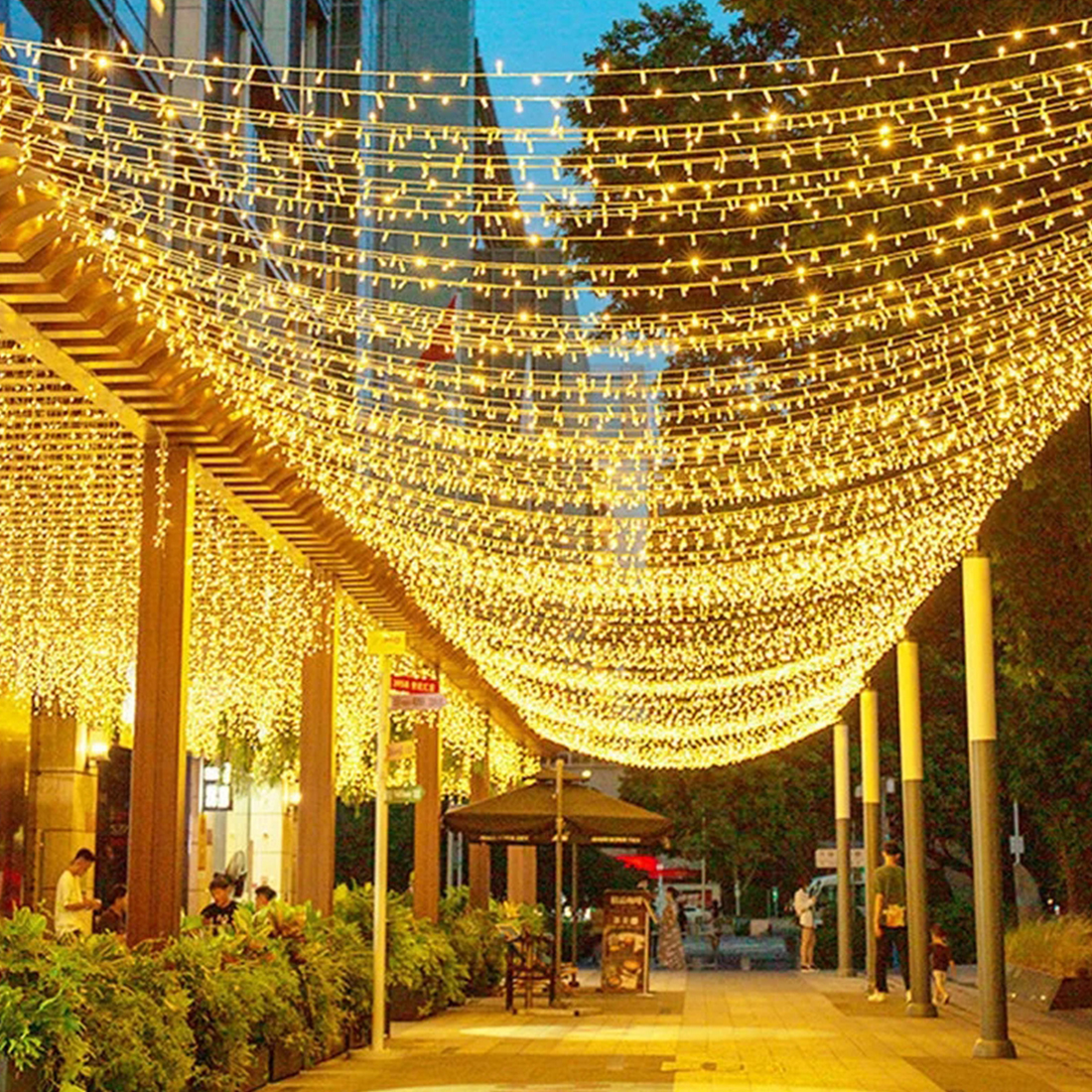 Imagem de cena de luzes cintilantes de decoração de casamento